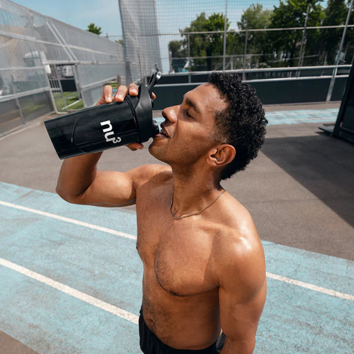Le sport n’est pas juste une passion, c’est une promesse. Celle de vous accompagner chaque jour avec des produits de qualité, pensés pour vos performances.